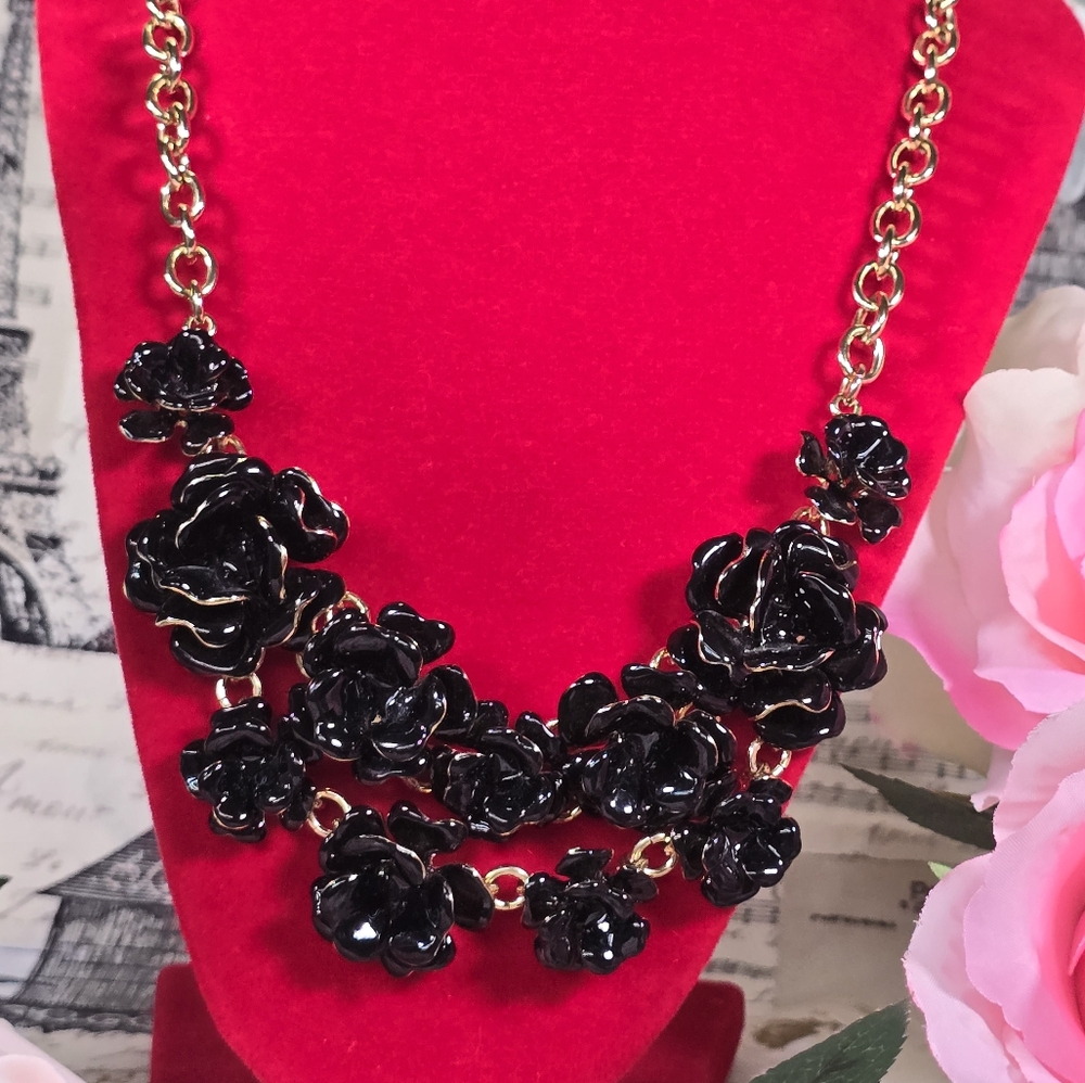 Talbots Black & Gold Statement Bib Necklace, Cascading Flowers. - Picture 10 of 12